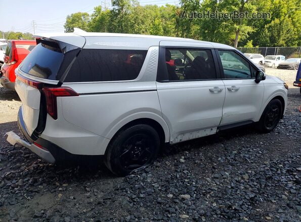 KNDNB5K31T6586603 2026 KIA CARNIVAL Белый Задняя правая четверть