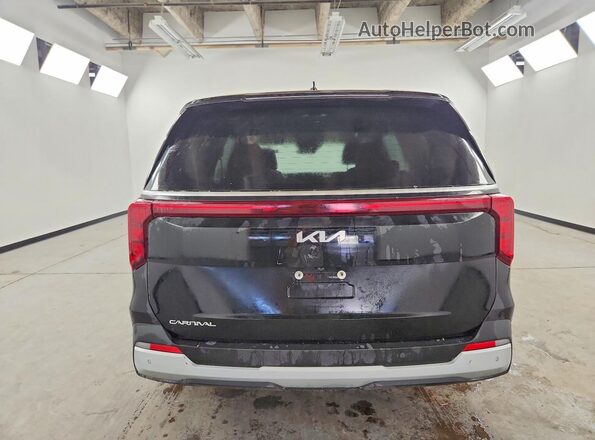 KNDNB5K32T6588912 2026 KIA CARNIVAL Black Հետևի տեսք