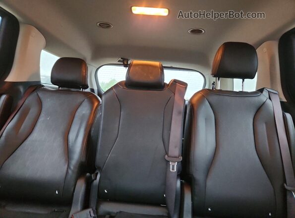KNDNB5K36S6543910 2025 KIA CARNIVAL Черный Вид задних сидений