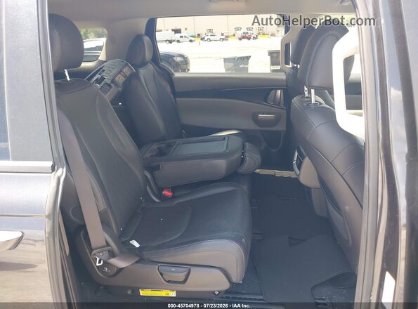 KNDNB5K3XS6529914 2025 KIA CARNIVAL MPV Gray Widok naklejki z numerem VIN