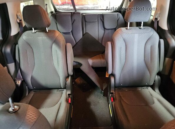 KNDNB5K3XT6573056 2026 KIA CARNIVAL Blue Հետևի նստատեղերի տեսք