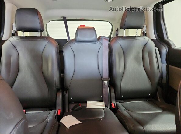 KNDNB5K3XT6593033 2026 KIA CARNIVAL Gray Вид задніх сидінь