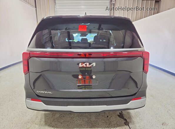 KNDNB5K3XT6593033 2026 KIA CARNIVAL Gray Вид ззаду