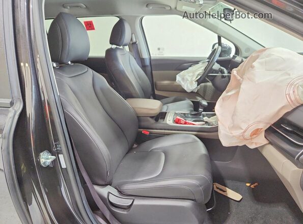 KNDNB5K3XT6593033 2026 KIA CARNIVAL Gray Вид салону спереду