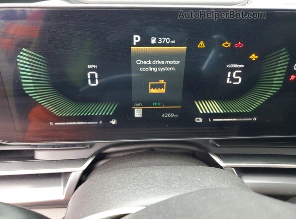 KNDNB5KA1T6134763 2026 KIA CARNIVAL Burgundy Instrument cluster view