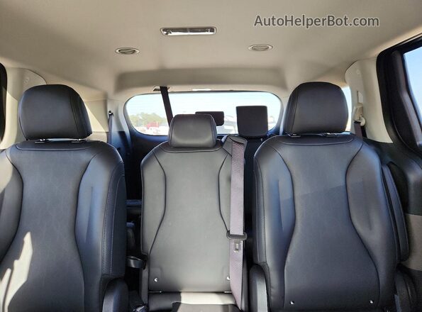 KNDNB5KA9T6128872 2026 KIA CARNIVAL Gray Widok tylnych siedzeń
