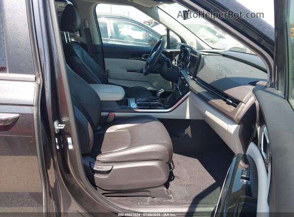 KNDNC5H37R6450344 2024 KIA CARNIVAL MPV Gray Вид салону спереду