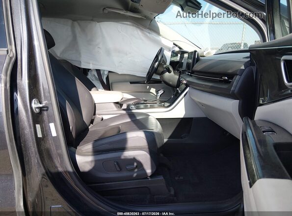 KNDNE5H30R6318861 2024 KIA CARNIVAL MPV Black Front interior view