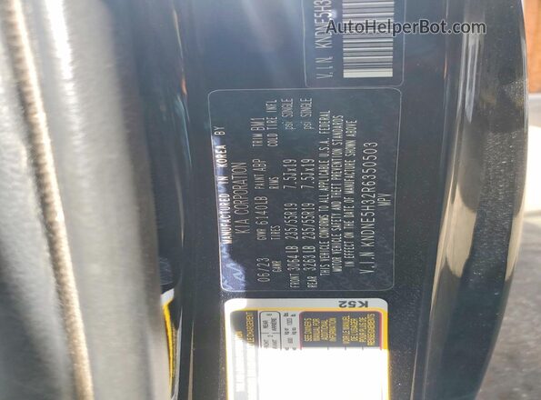 KNDNE5H32R6350503 2024 KIA CARNIVAL Black Vista de la etiqueta del VIN