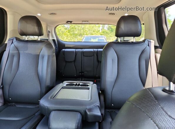 KNDNE5H33P6291247 2023 KIA CARNIVAL Gray Rear seats view