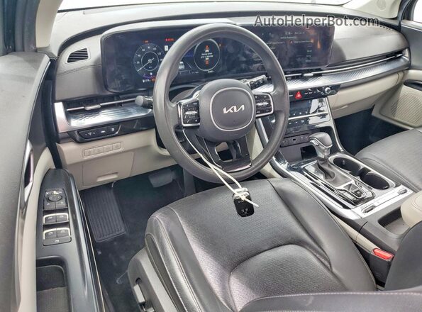 KNDNE5H33P6299199 2023 KIA CARNIVAL Black Vista del salpicadero