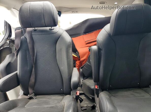 KNDNE5H33P6299199 2023 KIA CARNIVAL Black Vista de los asientos traseros