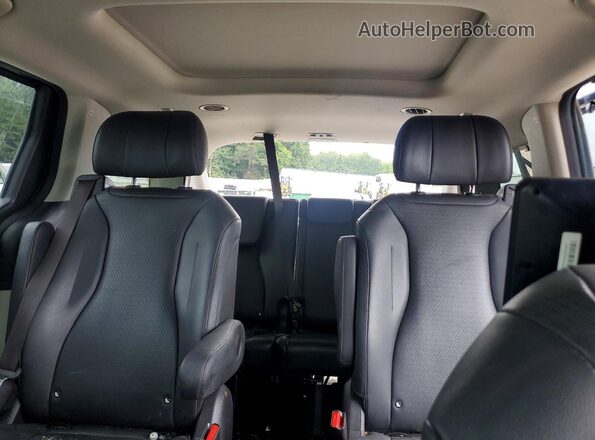 KNDNE5H35N6086915 2022 KIA CARNIVAL Синий Вид задних сидений