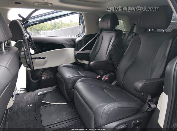 KNDNE5H38P6258390 2023 KIA CARNIVAL MPV Gray VIN sticker view