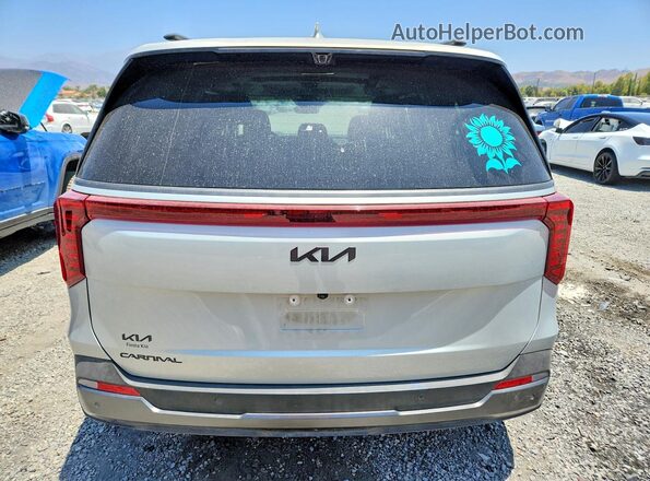 KNDNE5K31S6507775 2025 KIA CARNIVAL Silver Widok z tyłu