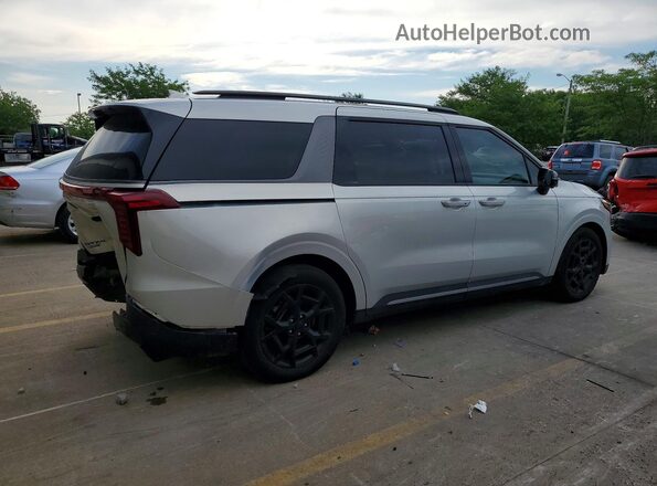 KNDNE5K32S6525329 2025 KIA CARNIVAL Silver Trasero derecho