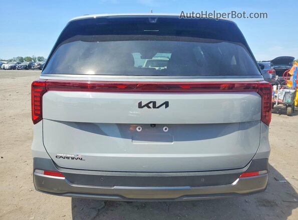 KNDNE5K34S6482242 2025 KIA CARNIVAL Silver Հետևի տեսք