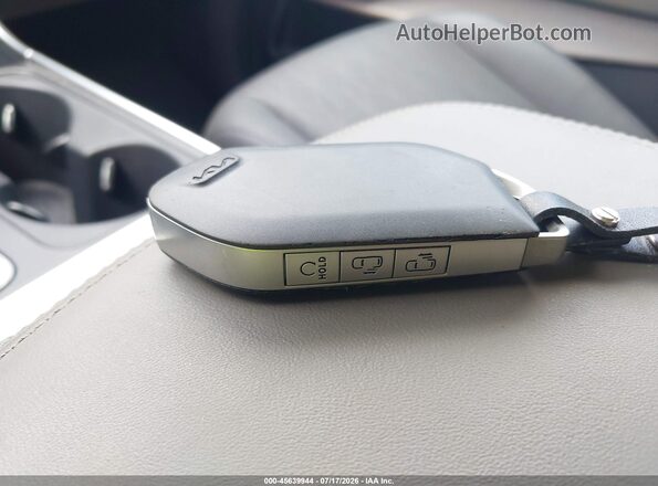 KNDNE5KA0S6064596 2025 KIA CARNIVAL MPV HYBRID White Widok deski rozdzielczej