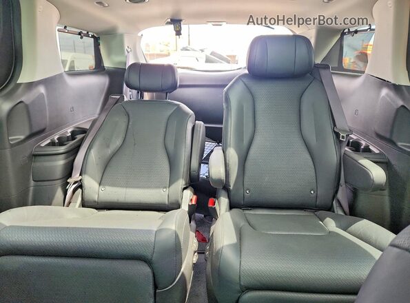 KNDNE5KA1T6087399 2026 KIA CARNIVAL Blue Вид задніх сидінь