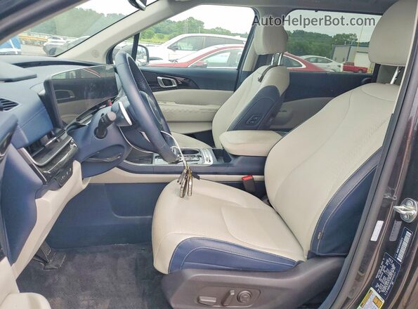 KNDNE5KA3S6035271 2025 KIA CARNIVAL Black Вид салону спереду