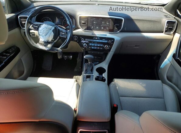 KNDP63AC4L7635614 2020 KIA SPORTAGE Gray Dashboard view