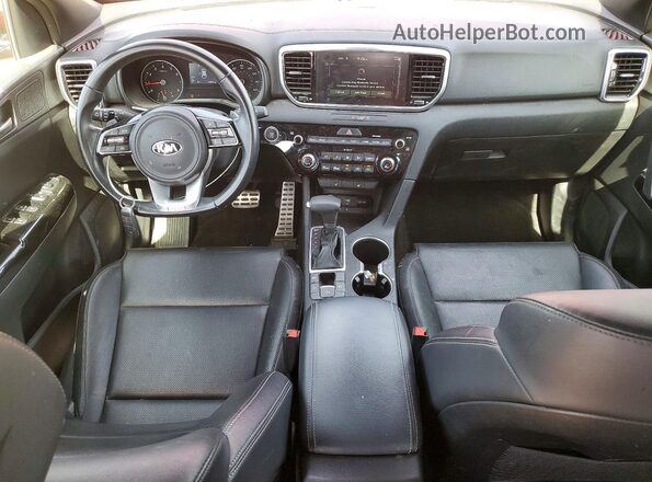 KNDP63AC6L7695765 2020 KIA SPORTAGE Красный Вид панели приборов