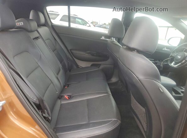 KNDP63AC8L7666641 2020 KIA SPORTAGE Gold უკანა სავარძლების ხედი