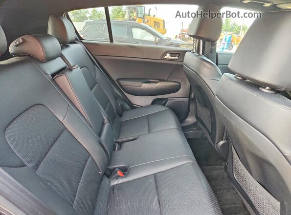 KNDP6CAC3M7901416 2021 KIA SPORTAGE Charcoal Widok wnętrza z tyłu