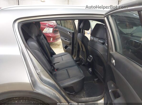 KNDP6CAC4L7665714 2020 KIA SPORTAGE Gray VIN კოდის სტიკერის ხედი