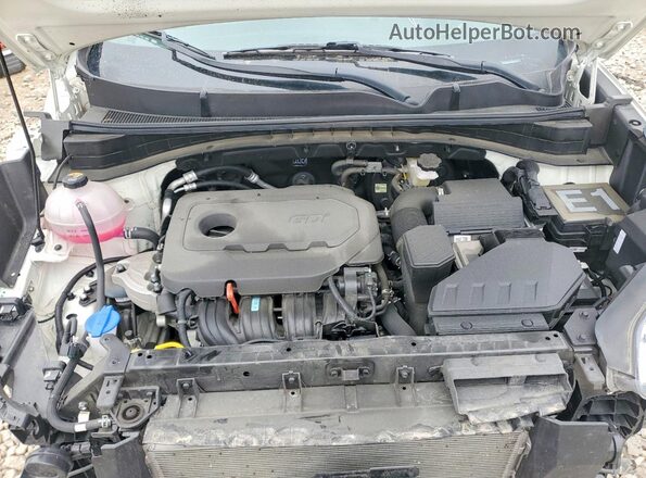 KNDP6CAC4N7015414 2022 KIA SPORTAGE White Vista interior trasera