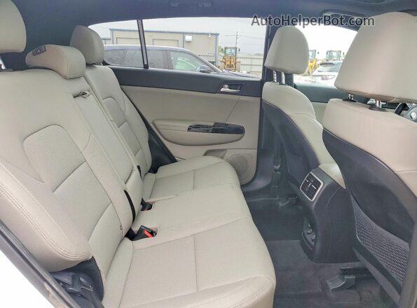 KNDP6CAC4N7015414 2022 KIA SPORTAGE White Vista de los asientos traseros