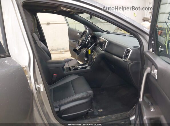 KNDP6CAC7N7017089 2022 KIA SPORTAGE Silver Вид салону спереду