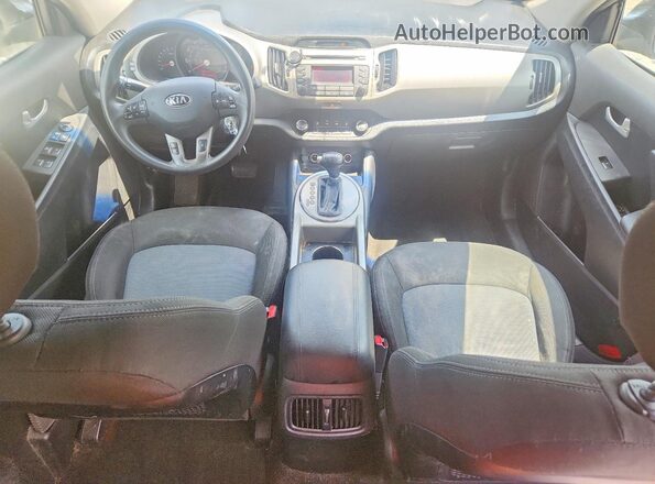 KNDPB3AC3G7863668 2016 KIA SPORTAGE Black Вид панелі приладів