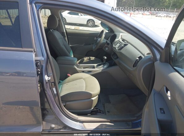 KNDPB3AC4G7866336 2016 KIA SPORTAGE Blue Front interior view