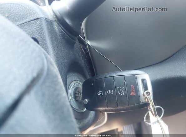 KNDPB3AC5G7875532 2016 KIA SPORTAGE Blue Dashboard view