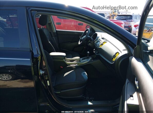 KNDPB3AC8G7849037 2016 KIA SPORTAGE Black Front interior view