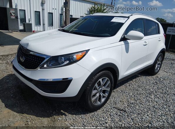 KNDPB3AC8G7871197 2016 KIA SPORTAGE Белый Передняя левая четверть