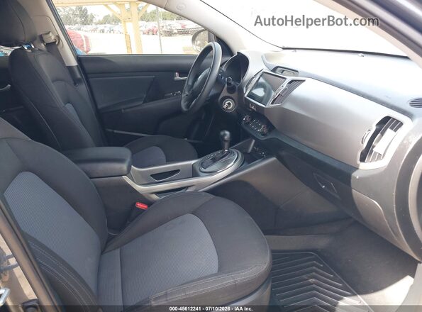 KNDPB3AC9G7810067 2016 KIA SPORTAGE Blue Սալոնի դիմացի տեսք