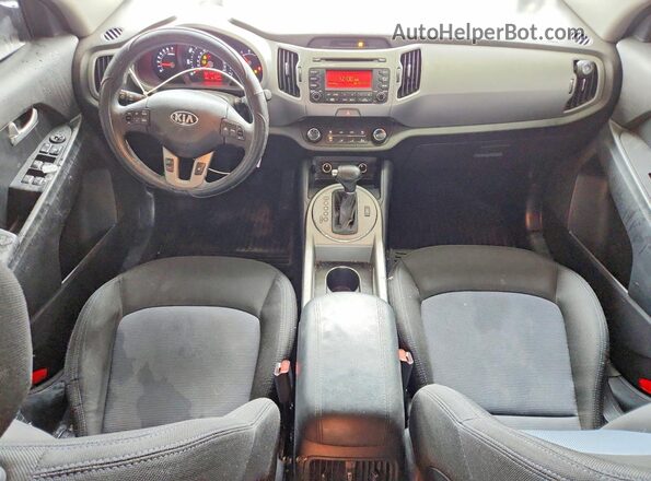 KNDPBCAC0G7817375 2016 KIA SPORTAGELX Black Vista del salpicadero
