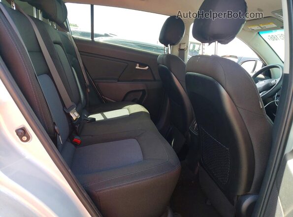 KNDPBCAC0G7873364 2016 KIA SPORTAGE Silver უკანა სალონის ხედი