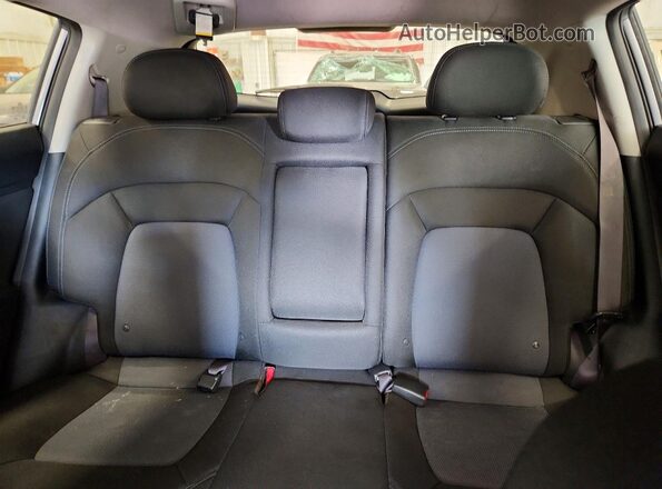 KNDPBCAC1G7880453 2016 KIA SPORTAGE Silver უკანა სავარძლების ხედი