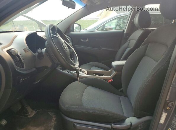 KNDPBCACXG7821255 2016 KIA SPORTAGE Blue Front interior view