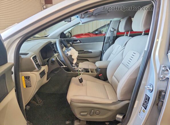 KNDPM3AC0H7036626 2017 KIA SPORTAGE Silver წინა სალონის ხედი