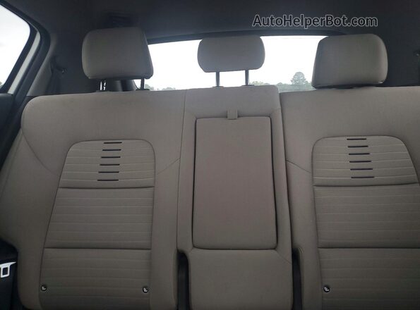 KNDPM3AC0H7050882 2017 KIA SPORTAGE White Rear seats view