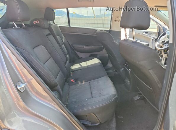 KNDPM3AC0H7185392 2017 KIA SPORTAGE Gray უკანა სავარძლების ხედი