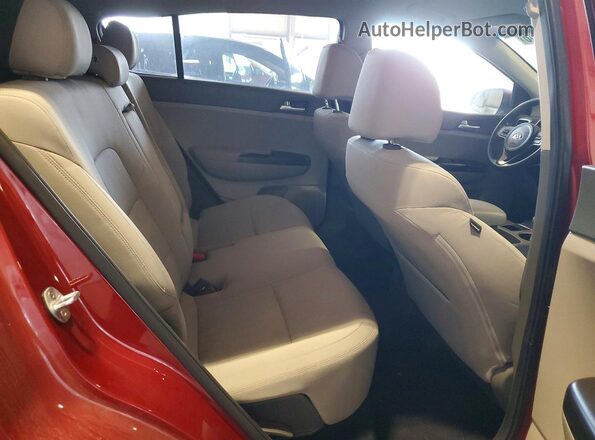 KNDPM3AC0K7557692 2019 KIA SPORTAGE Burgundy Rear interior view