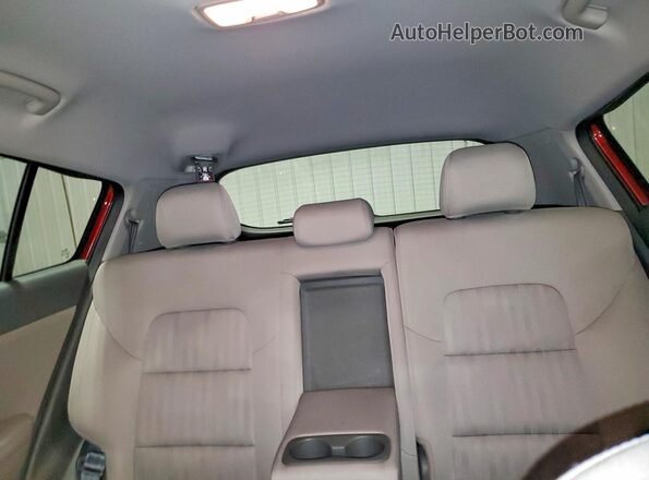 KNDPM3AC0K7557692 2019 KIA SPORTAGE Burgundy Rear seats view