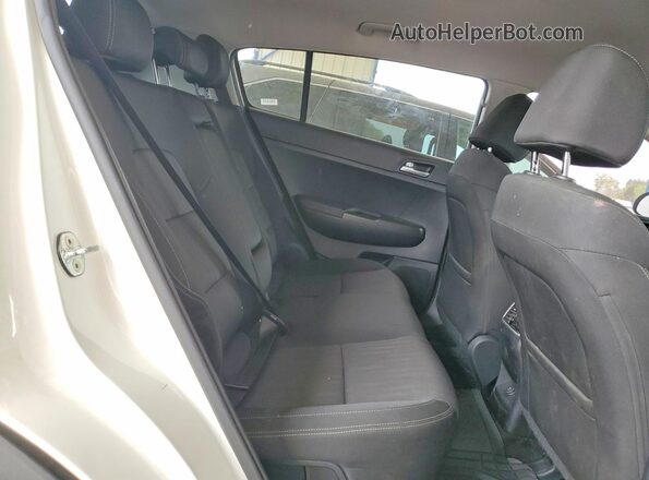 KNDPM3AC0N7983189 2022 KIA SPORTAGE White Widok tylnych siedzeń