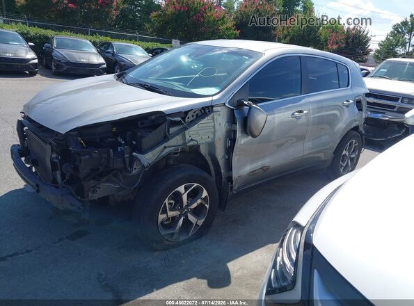 KNDPM3AC1M7940687 2021 KIA SPORTAGE Silver Vista tres cuartos delantera izquierda