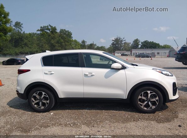 KNDPM3AC1N7960228 2022 KIA SPORTAGE White Vista interior trasera